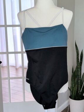 Speedo Colorblock One-Piece Swimsuit in Teal and Black Size Large